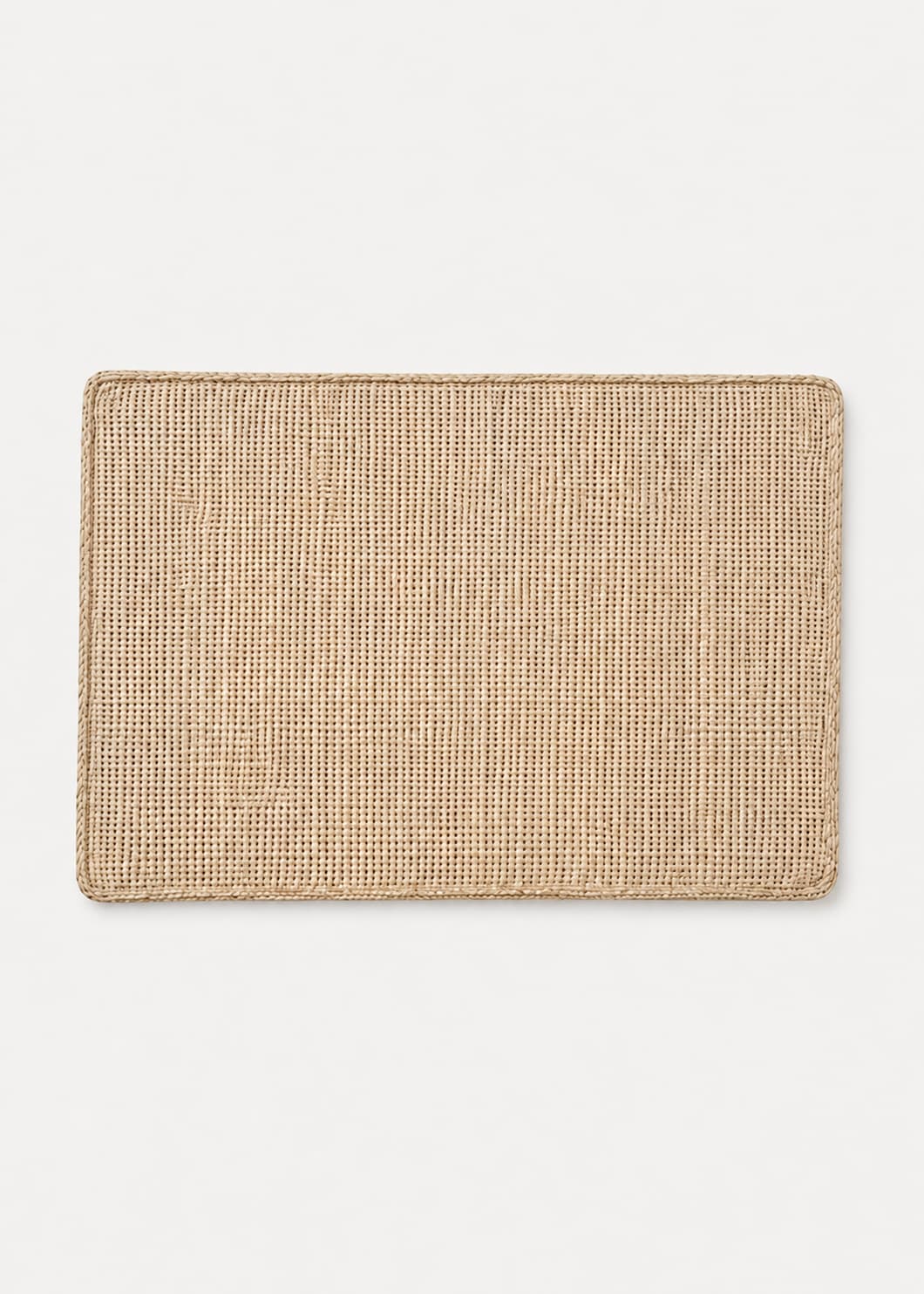 Individual rectangular natural tejido en palma de iraca con borde artesanal.