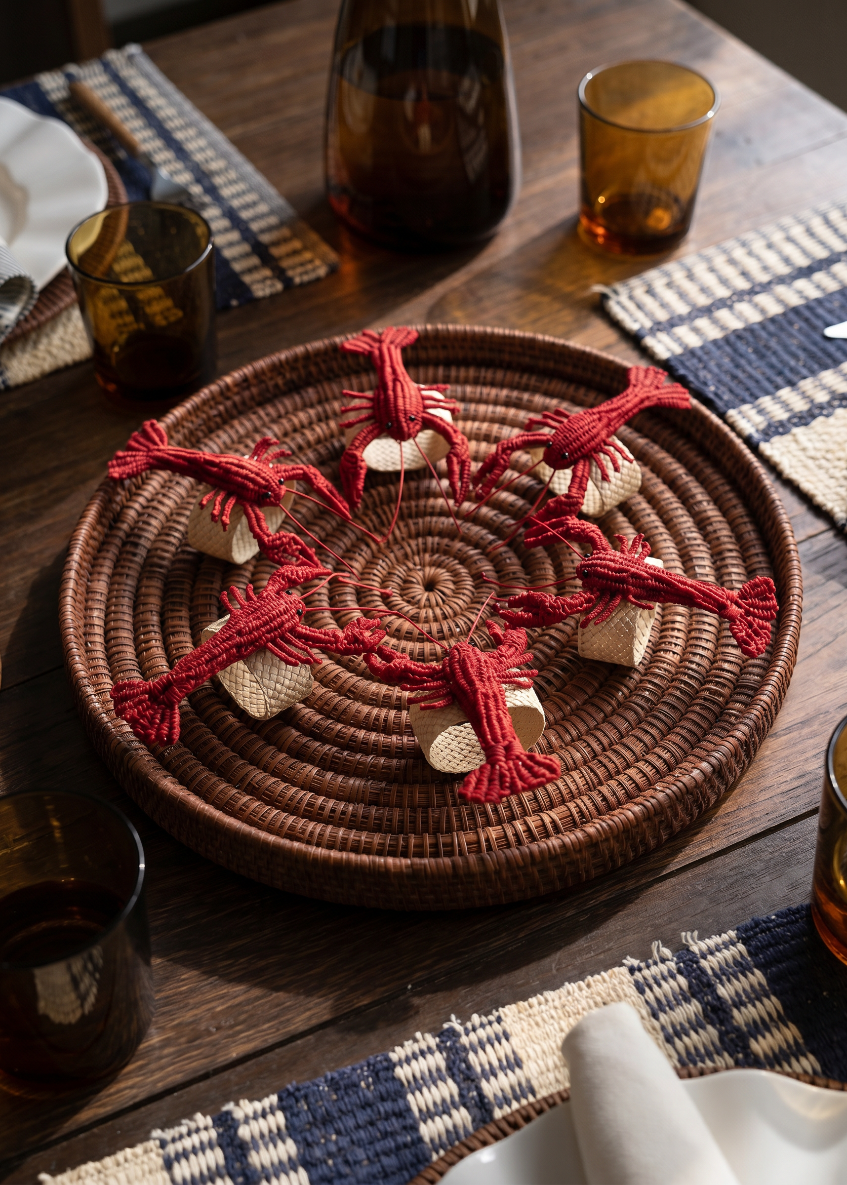 Set de seis servilleteros langosta rojos tejidos en palma de iraca
