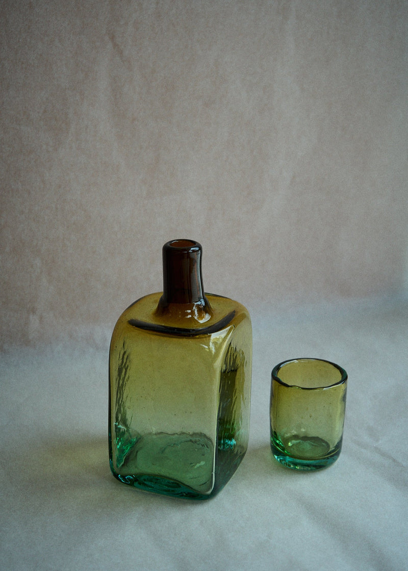 Nochero Cuadrado con Vaso